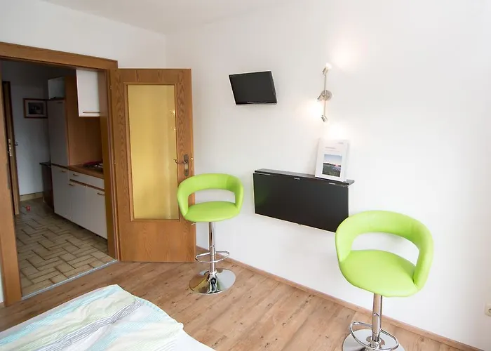 בית הארחה Haus Brandeck 4*